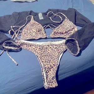 2 pieces bathing suit plus cover up